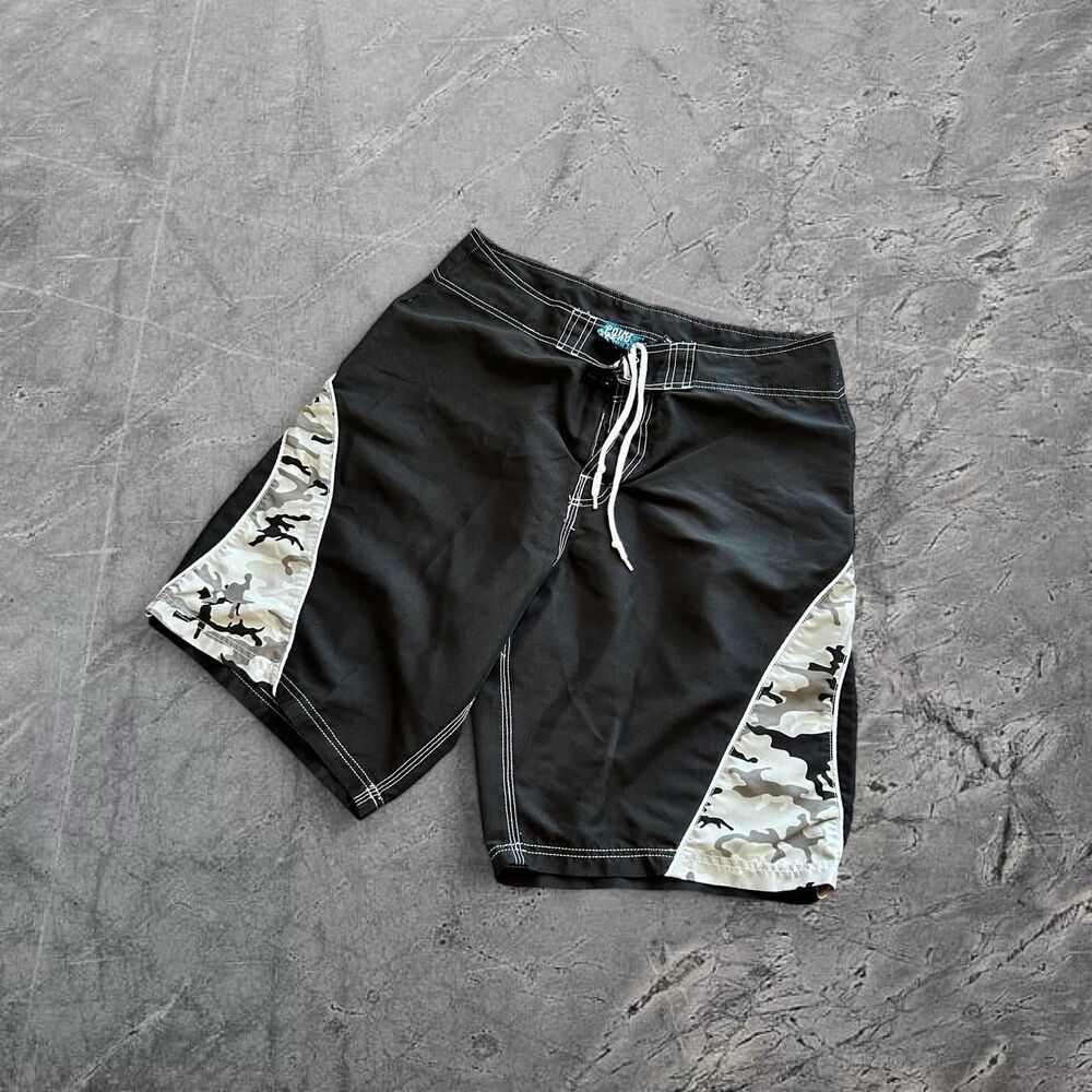 Point Zero Y2K vtg 00s colorblock camo baggy surfwear boardshorts